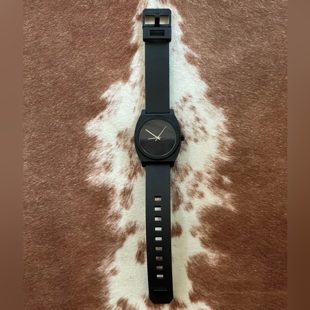 Nixon Watch